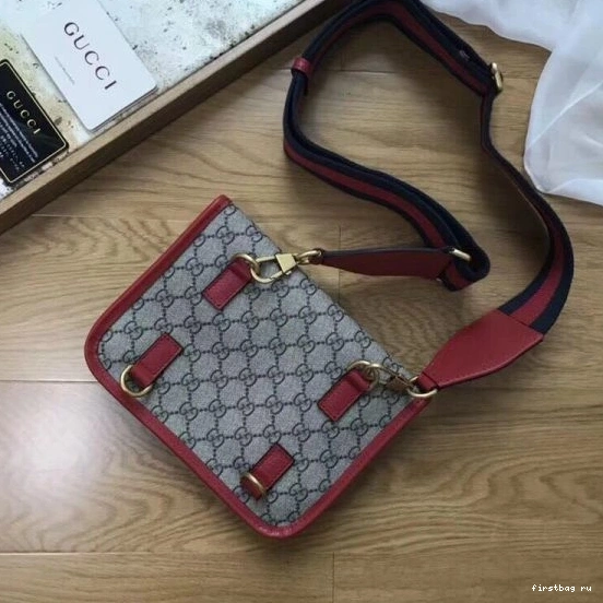First bag ru bag GG messenger Gucci 0723